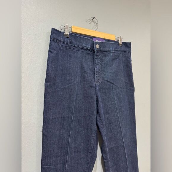 NYDJ Dark Wash Flat Front Jeans Size 14 EUC - Picture 3 of 5